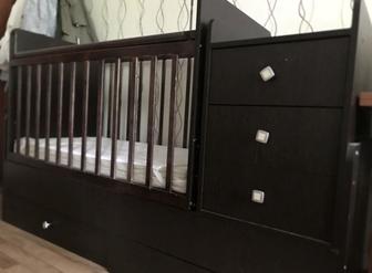 Отдам детскую кроватку