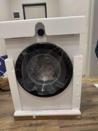 Продам новую стиральную машину LG
