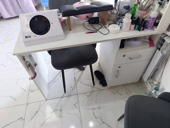 Маникюр стол сатылады