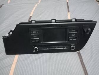 Магнитофон Kia Rio