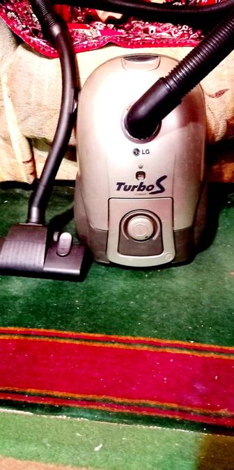 Пылесос LG Turbo-S