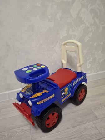 Продам детскую машину