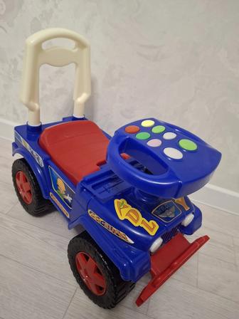 Продам детскую машину