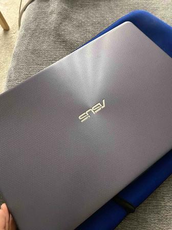 ноутбук сатылады