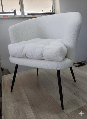 Продаю кресла, новые