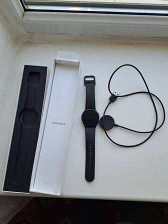 Часы Samsung galaxy watch 4