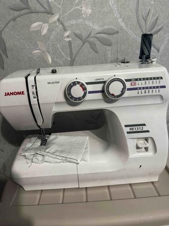 Швейная машина