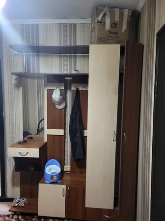 Продам шкаф в прихожую