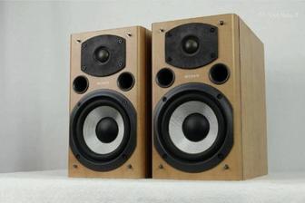 Полочная акустика Sony, с фантастическим звуком.