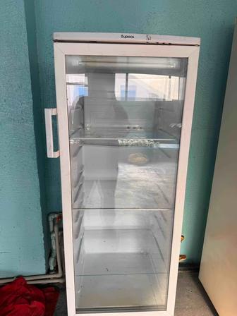 Продается витрина холодильник