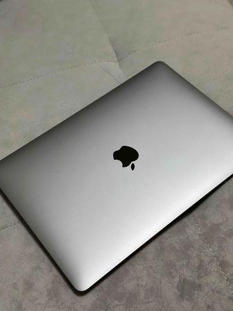 MacBook 13 air 2020