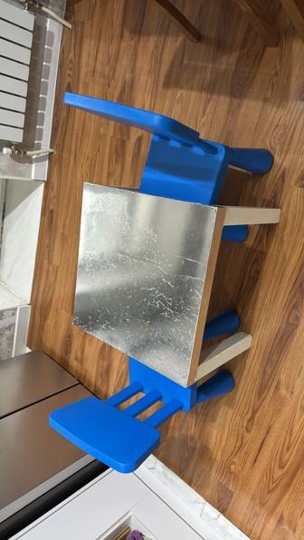 Детский стол со стульями