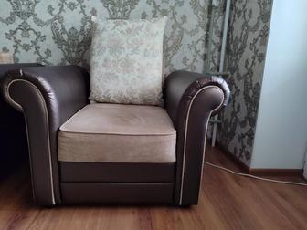 Продам белорусский прямой диван 2 кресла дл дивана 250 см подушки .