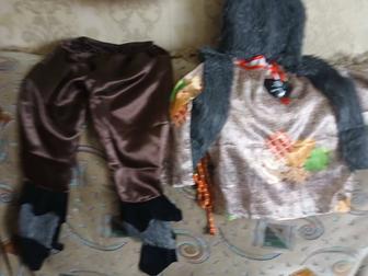 Продам новогодние костюмы на мальчика