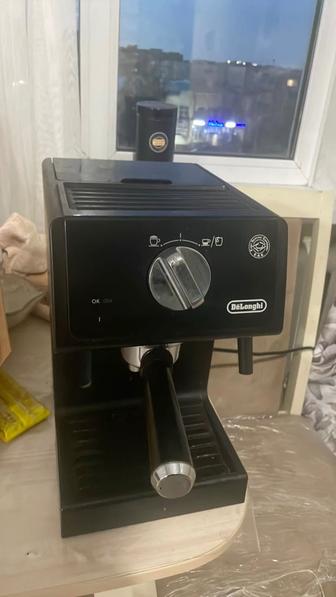 Кофемашина Delonghi