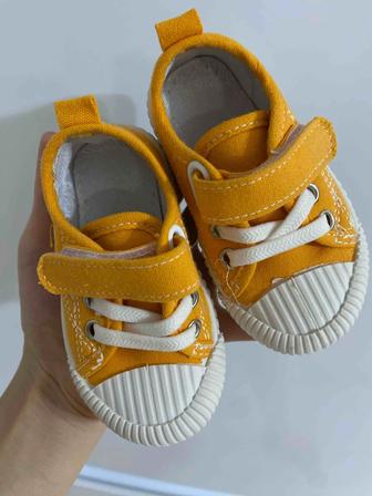 Детские кеды