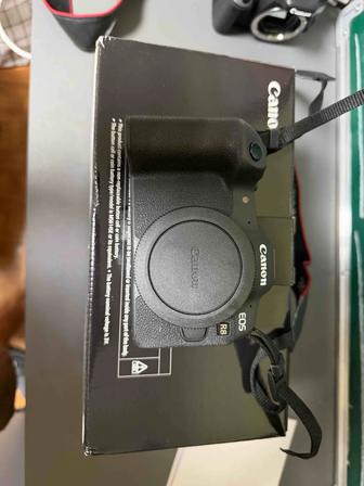 Canon r8