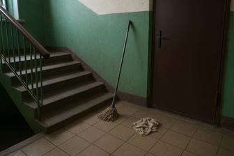 Уборка подъездов.