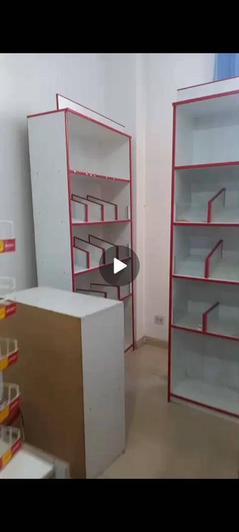 Продам полки, шкафы и витрины