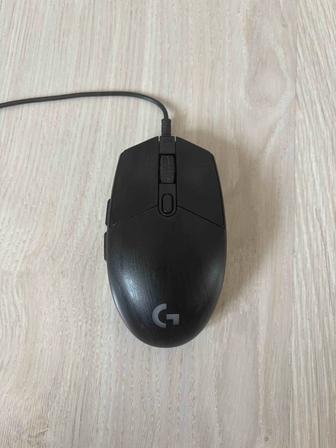 Продам игровую мышь Logitech G102 Lightsync