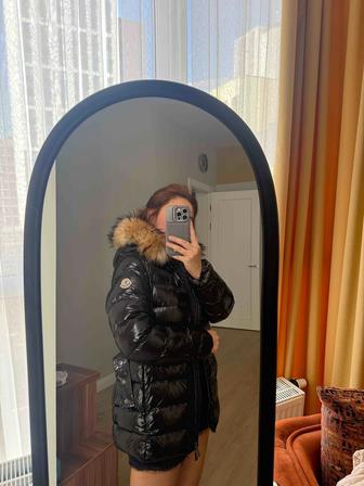 Продаю зимнюю куртку