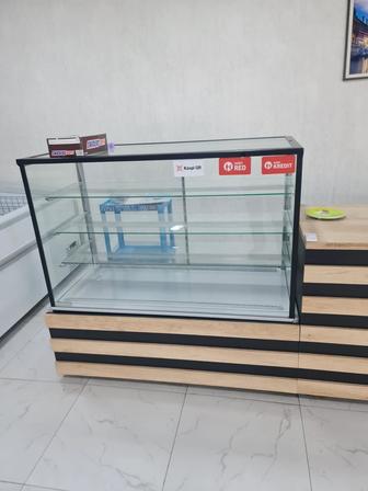 Холодильная витрина