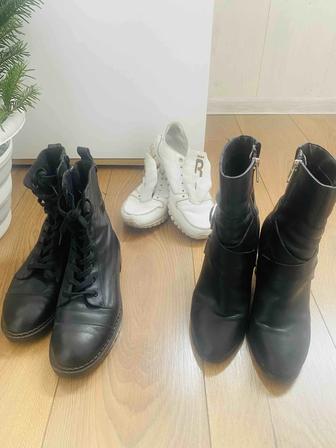 Ботильоны, сапожки, кроссы- все за 3000тг