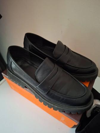 Женские лоферы