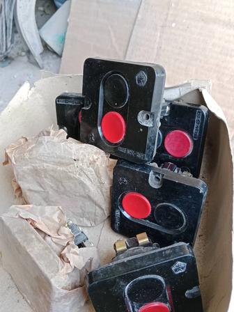 Кнопка двухштифтовая ПКЕ-622-2У2