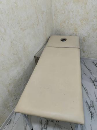 Срочно продам кушетку