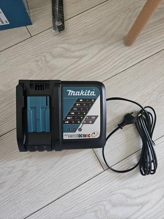 Зарядное устройство Makita DC18RC