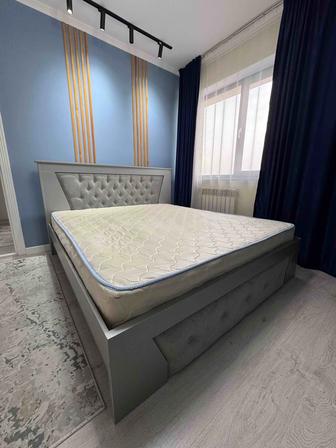 Кровать двухспальная 190х200 бу