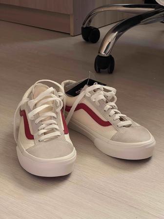 Продам кроссовки Vans Old School