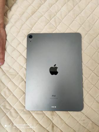 Продам iPad AIR 4 поколение