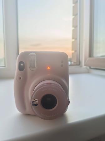 Фотокамера моментальной печати Instax mini 11