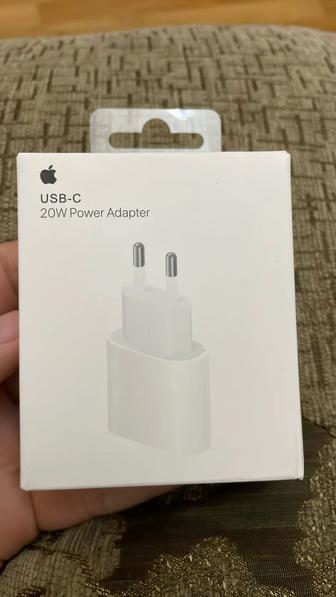 USB-C 20W power adapter