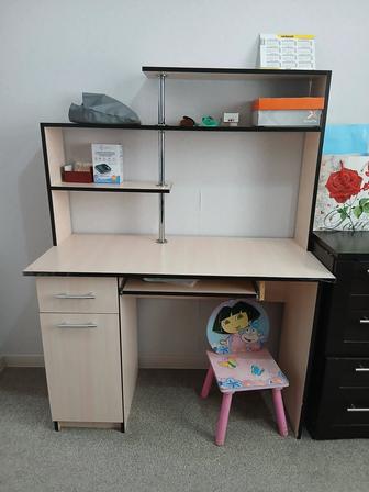 Продается компьютерный столик