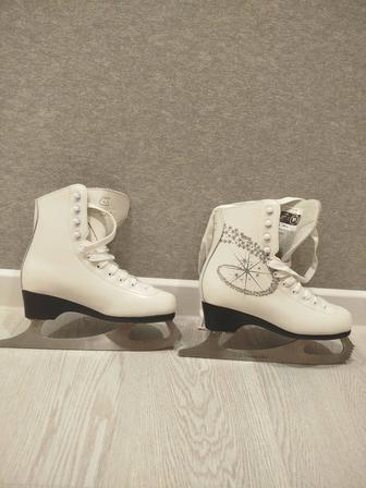 Коньки фигурные