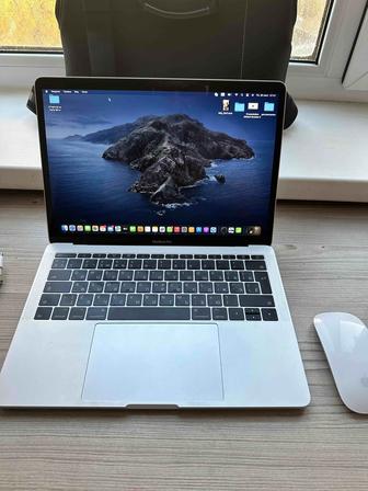 Продам MacBook Pro 2018