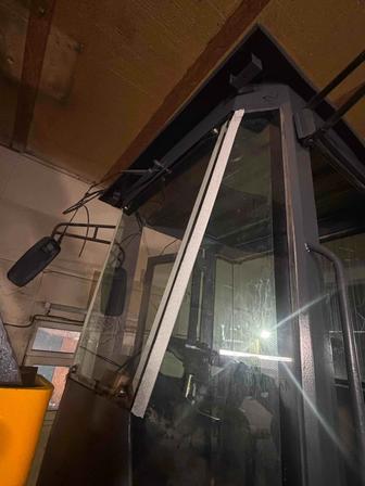 Изготовление стекла для спецтехники Трактор, Кара , Экскаватор, камаз .