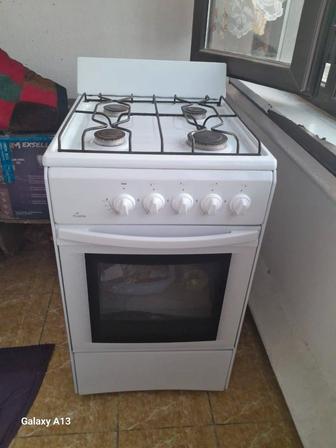 Продам бу газ плиту. Состояние отличное