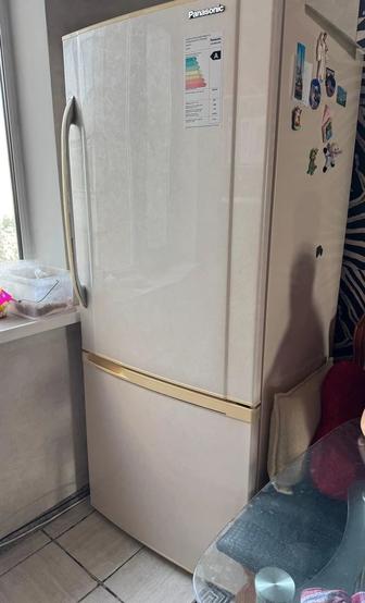 Продаю холодильник