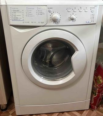 Стиральная машина Indesit