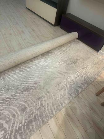 Продам ковер 2,5 на 5 м