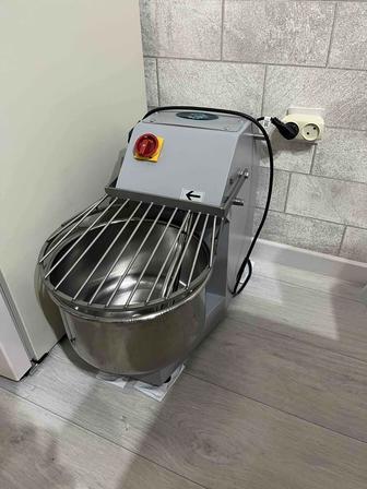 Тестомес Bosfor 15 л
