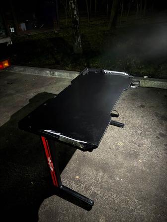 Стол для Компьютера