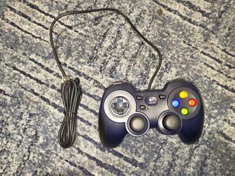 Геймпад Logitech