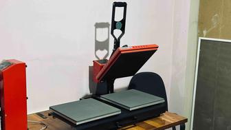 Термопресс плоский с ДВУМЯ рабочими UHP-20M-D автомат