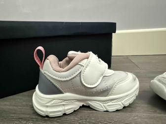 детские кроссовки