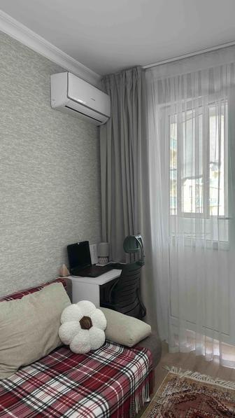 Продам рабочий стол маленький